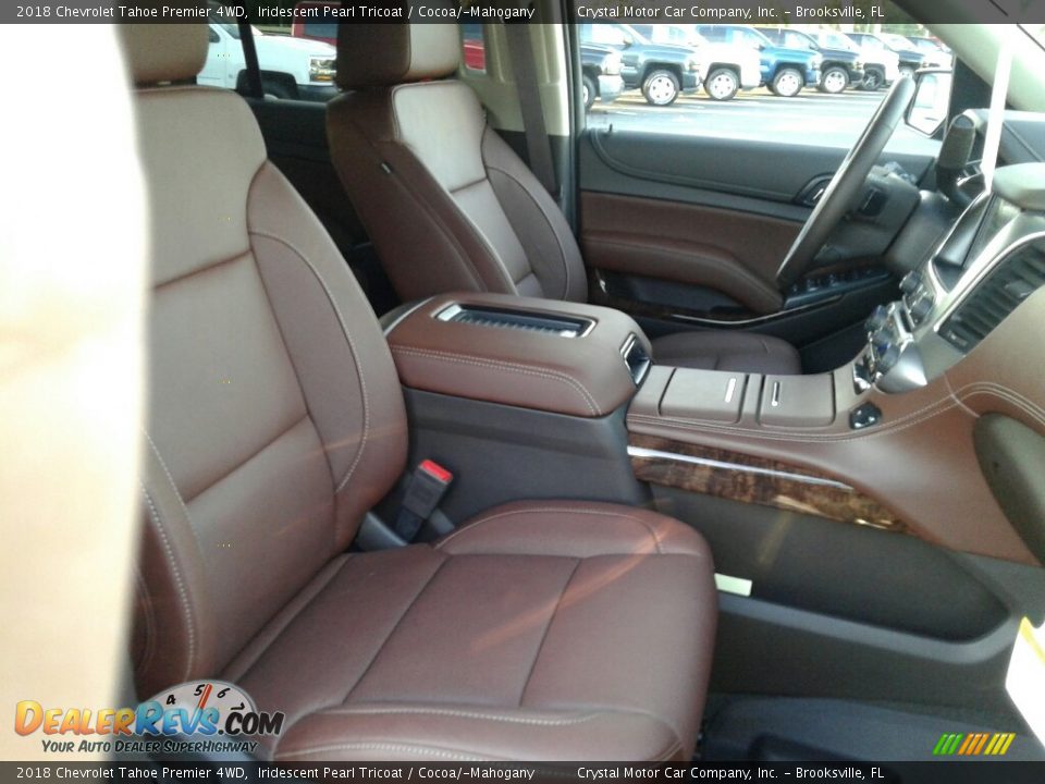 2018 Chevrolet Tahoe Premier 4WD Iridescent Pearl Tricoat / Cocoa/­Mahogany Photo #12