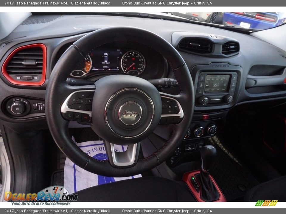 2017 Jeep Renegade Trailhawk 4x4 Glacier Metallic / Black Photo #10