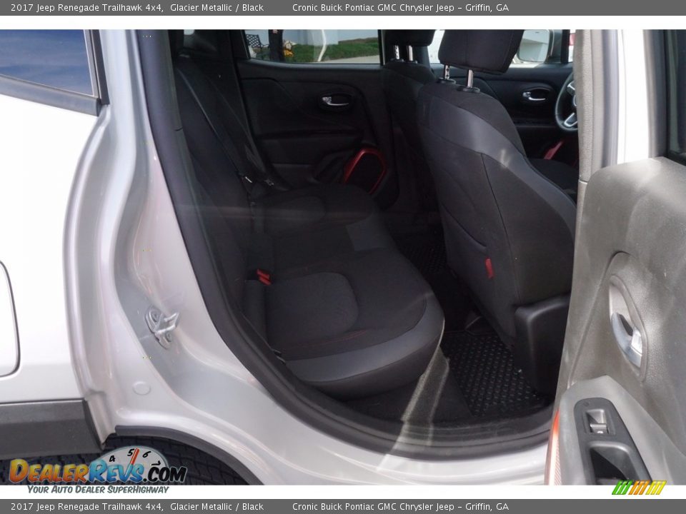 2017 Jeep Renegade Trailhawk 4x4 Glacier Metallic / Black Photo #20