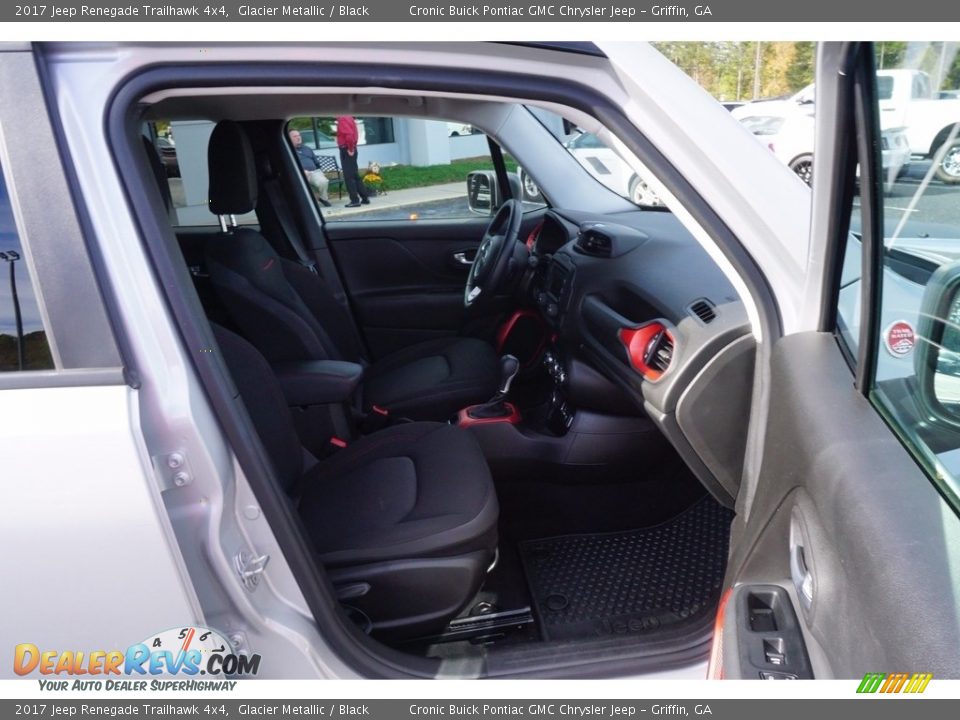 2017 Jeep Renegade Trailhawk 4x4 Glacier Metallic / Black Photo #21