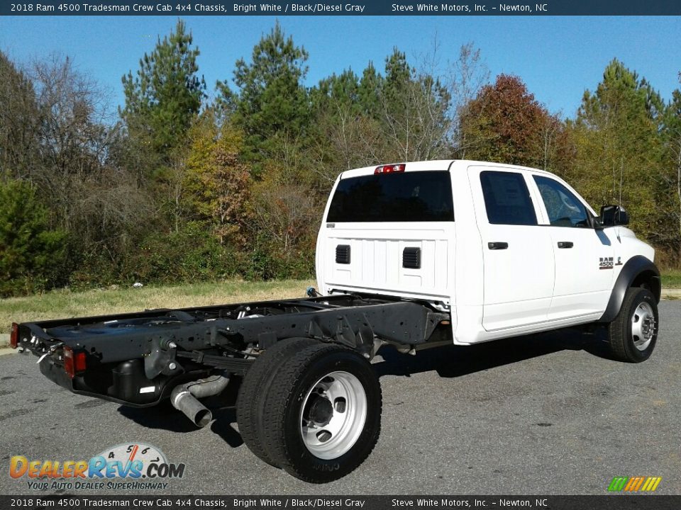2018 Ram 4500 Tradesman Crew Cab 4x4 Chassis Bright White / Black/Diesel Gray Photo #6