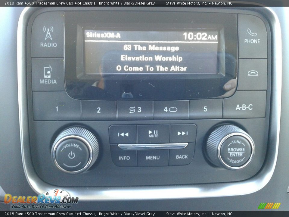 2018 Ram 4500 Tradesman Crew Cab 4x4 Chassis Bright White / Black/Diesel Gray Photo #18