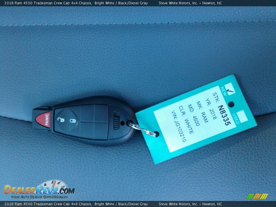 2018 Ram 4500 Tradesman Crew Cab 4x4 Chassis Bright White / Black/Diesel Gray Photo #23