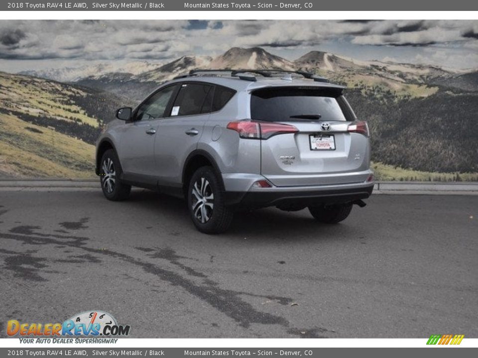 2018 Toyota RAV4 LE AWD Silver Sky Metallic / Black Photo #3