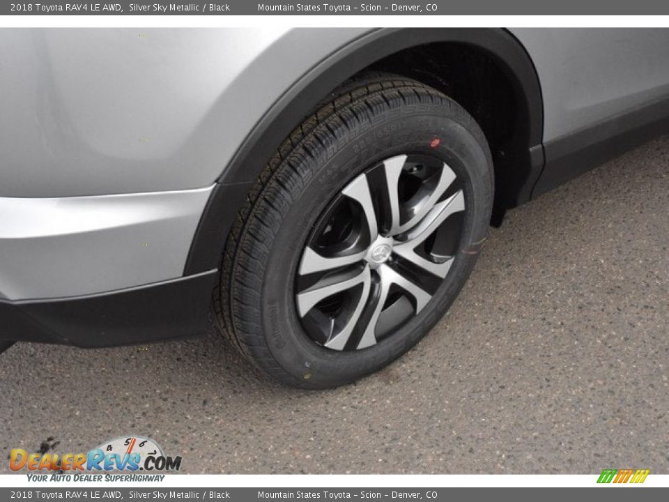 2018 Toyota RAV4 LE AWD Silver Sky Metallic / Black Photo #9