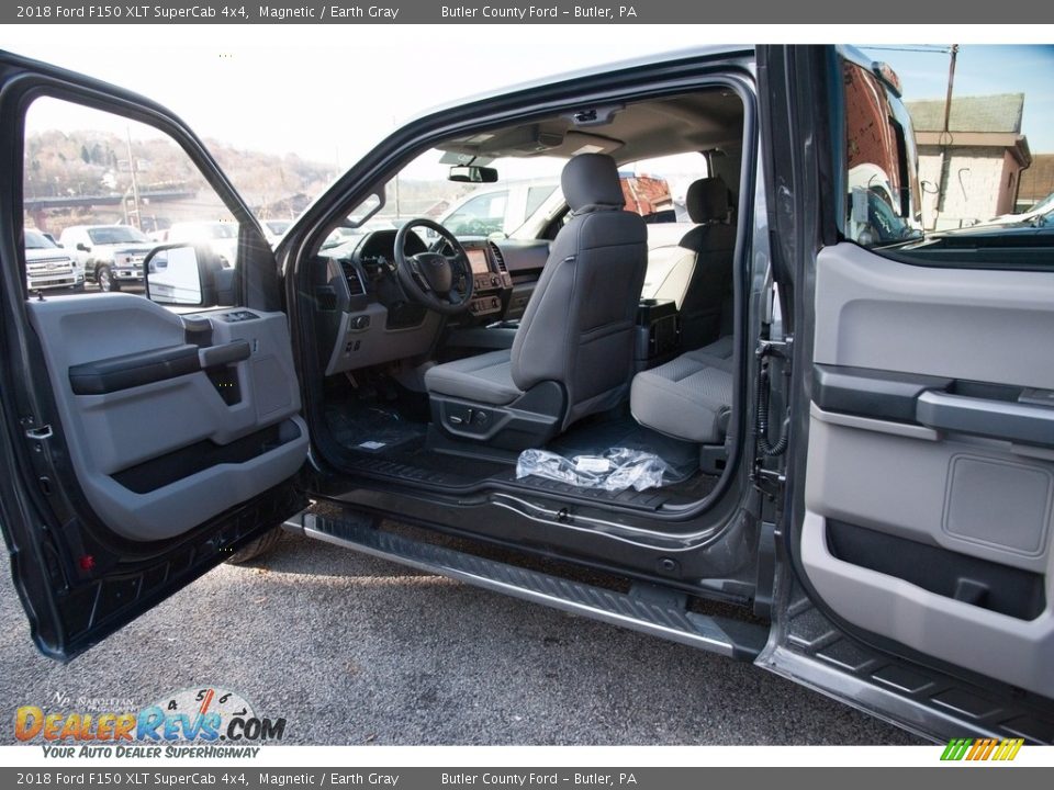 2018 Ford F150 XLT SuperCab 4x4 Magnetic / Earth Gray Photo #11