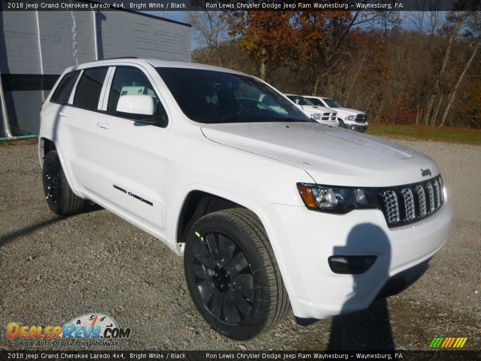 2018 Jeep Grand Cherokee Laredo 4x4 Bright White / Black Photo #7