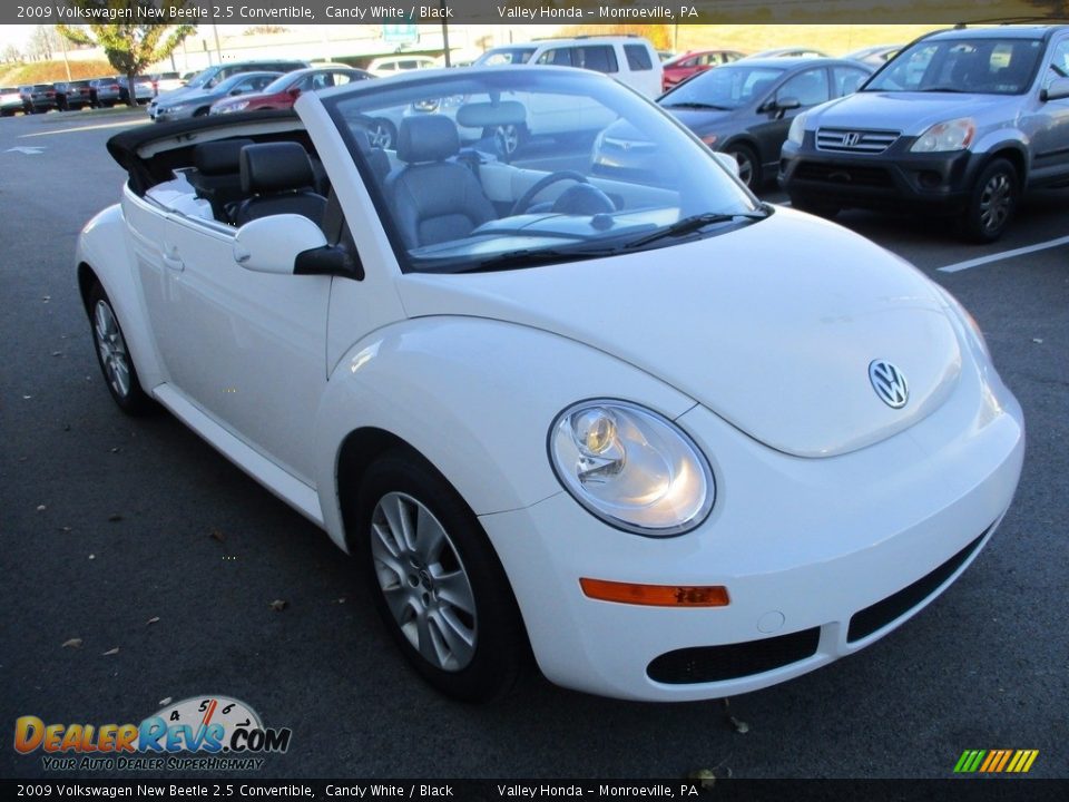 2009 Volkswagen New Beetle 2.5 Convertible Candy White / Black Photo #6