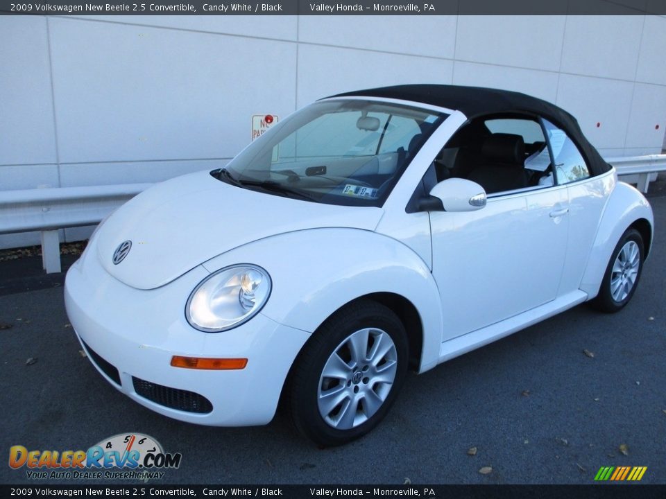 2009 Volkswagen New Beetle 2.5 Convertible Candy White / Black Photo #9