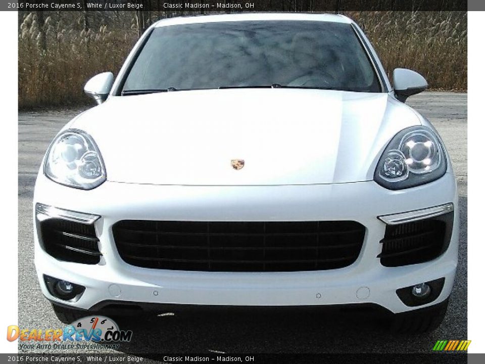 2016 Porsche Cayenne S White / Luxor Beige Photo #2