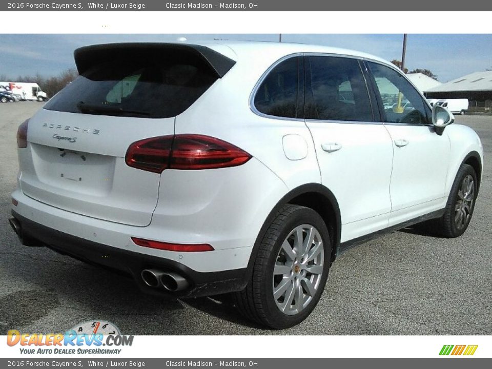 2016 Porsche Cayenne S White / Luxor Beige Photo #4