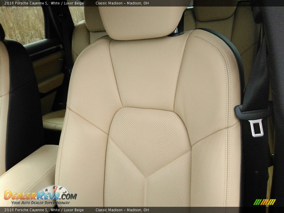 2016 Porsche Cayenne S White / Luxor Beige Photo #9