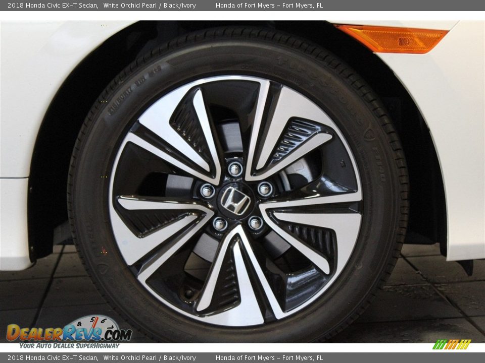 2018 Honda Civic EX-T Sedan White Orchid Pearl / Black/Ivory Photo #4