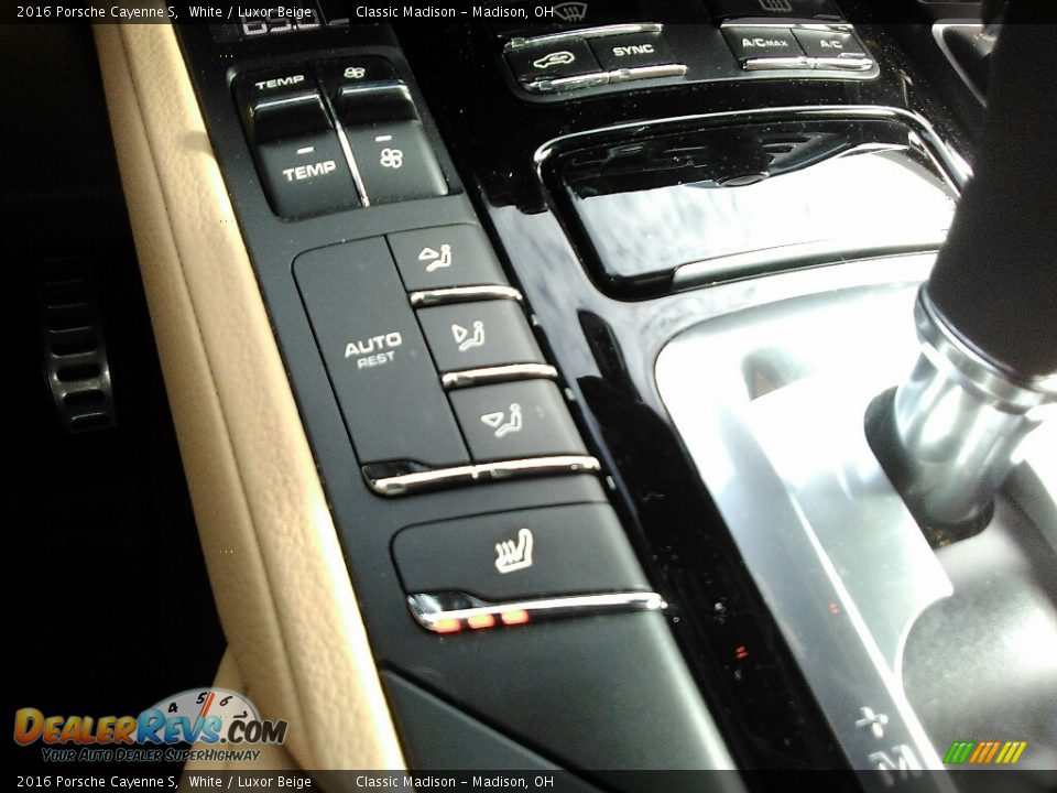 2016 Porsche Cayenne S White / Luxor Beige Photo #18