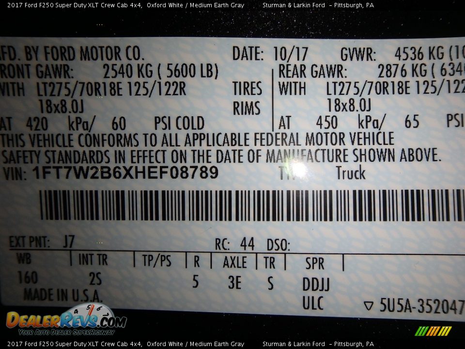 2017 Ford F250 Super Duty XLT Crew Cab 4x4 Oxford White / Medium Earth Gray Photo #10
