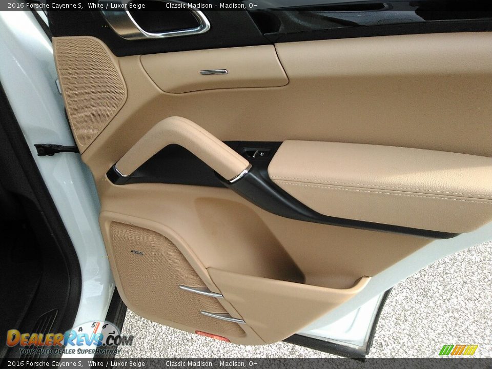 2016 Porsche Cayenne S White / Luxor Beige Photo #21