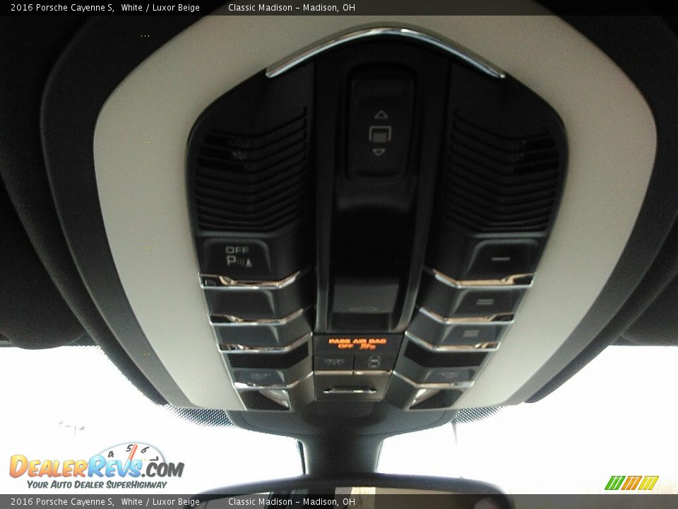 2016 Porsche Cayenne S White / Luxor Beige Photo #26