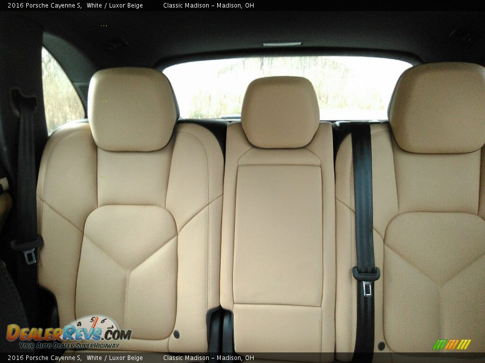 2016 Porsche Cayenne S White / Luxor Beige Photo #27