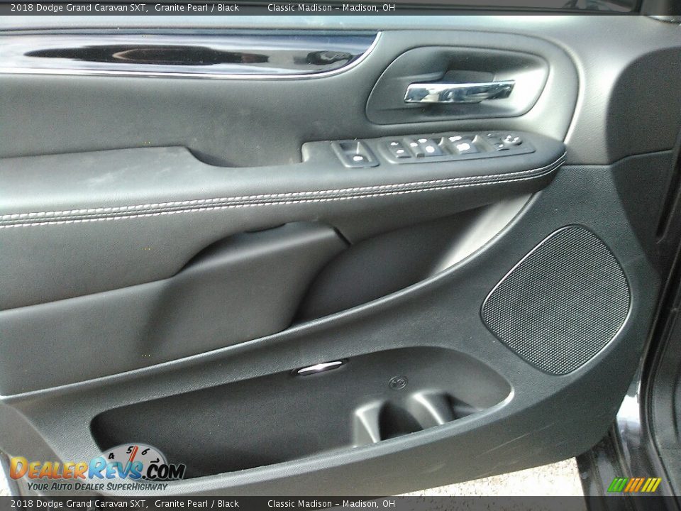 2018 Dodge Grand Caravan SXT Granite Pearl / Black Photo #3