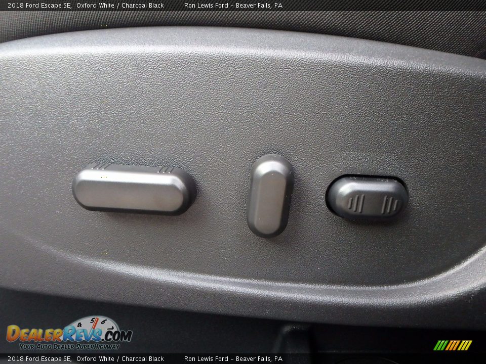 2018 Ford Escape SE Oxford White / Charcoal Black Photo #16