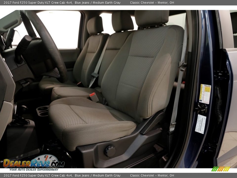 2017 Ford F250 Super Duty XLT Crew Cab 4x4 Blue Jeans / Medium Earth Gray Photo #5