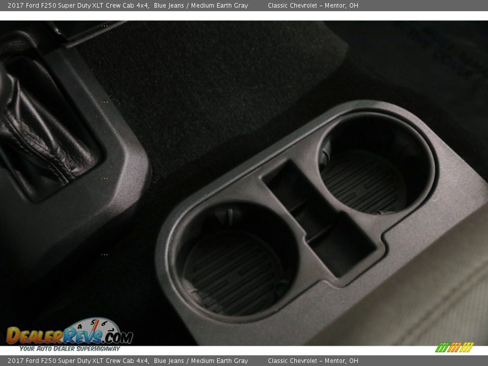 2017 Ford F250 Super Duty XLT Crew Cab 4x4 Blue Jeans / Medium Earth Gray Photo #13