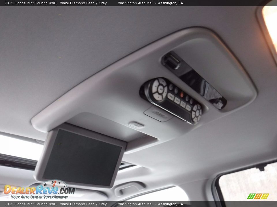 2015 Honda Pilot Touring 4WD White Diamond Pearl / Gray Photo #12