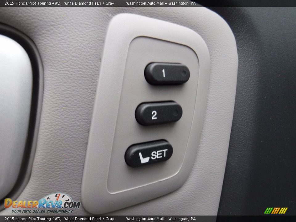 2015 Honda Pilot Touring 4WD White Diamond Pearl / Gray Photo #17