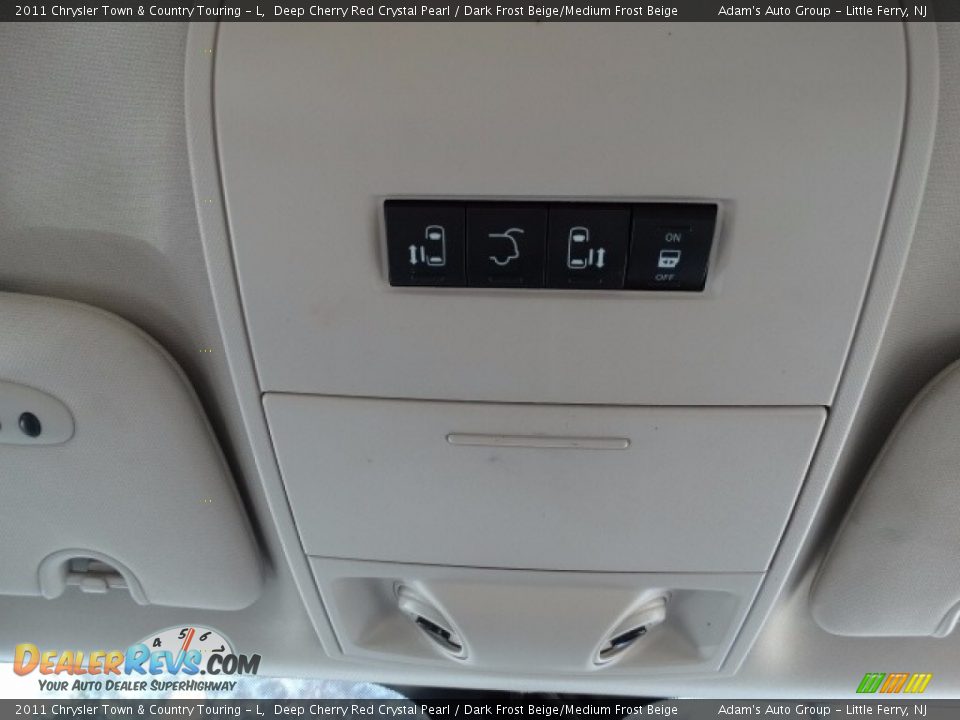 2011 Chrysler Town & Country Touring - L Deep Cherry Red Crystal Pearl / Dark Frost Beige/Medium Frost Beige Photo #31