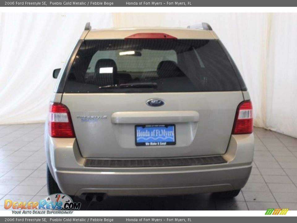 2006 Ford Freestyle SE Pueblo Gold Metallic / Pebble Beige Photo #7