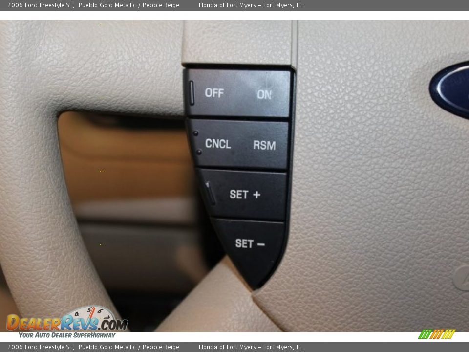 2006 Ford Freestyle SE Pueblo Gold Metallic / Pebble Beige Photo #13