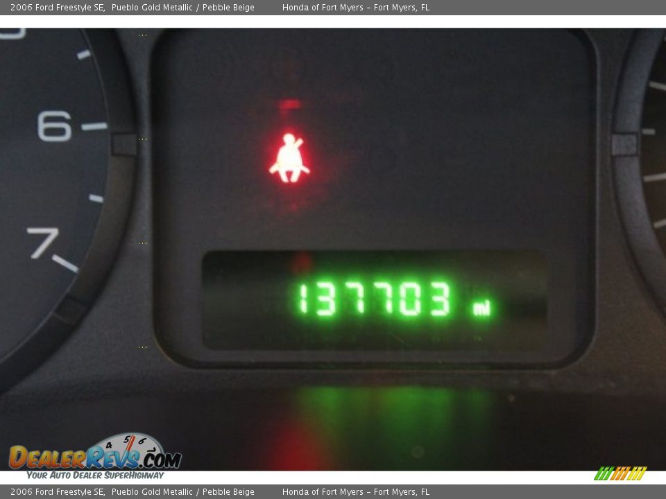 2006 Ford Freestyle SE Pueblo Gold Metallic / Pebble Beige Photo #14