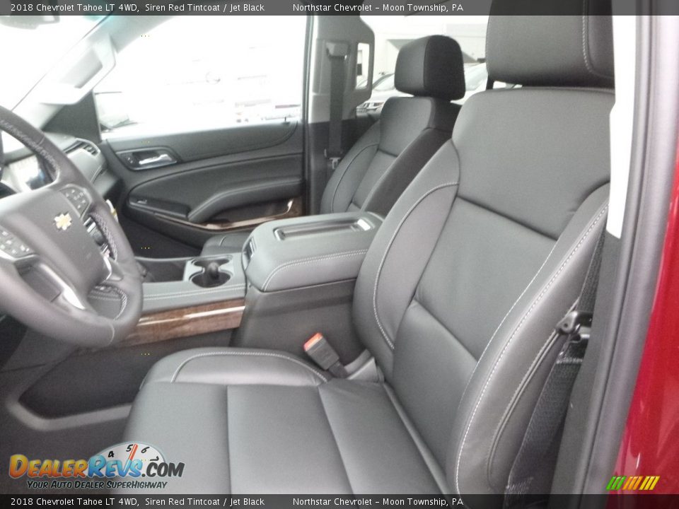 Front Seat of 2018 Chevrolet Tahoe LT 4WD Photo #16