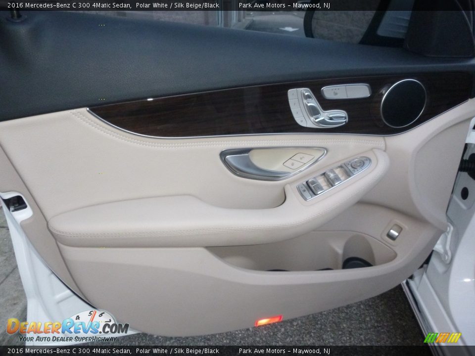 2016 Mercedes-Benz C 300 4Matic Sedan Polar White / Silk Beige/Black Photo #10
