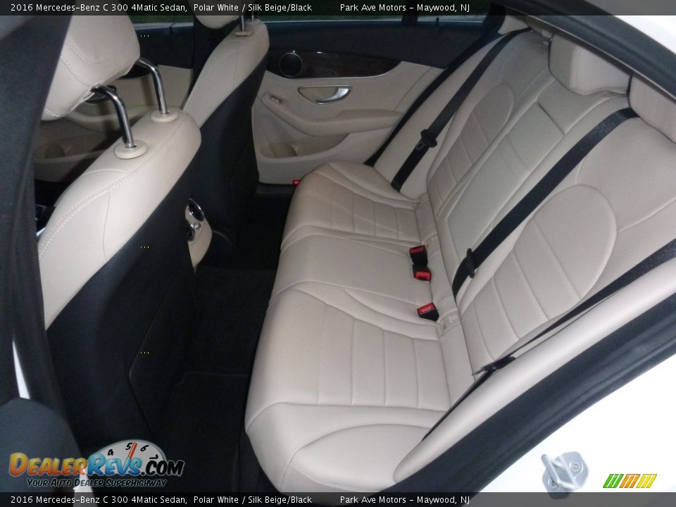 2016 Mercedes-Benz C 300 4Matic Sedan Polar White / Silk Beige/Black Photo #16