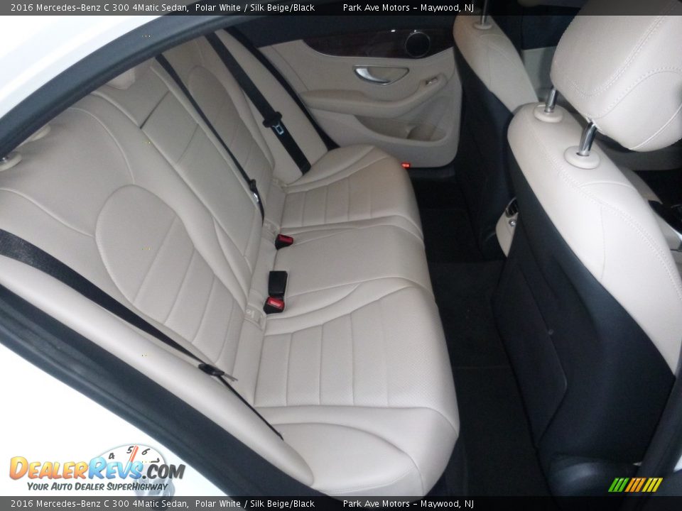 2016 Mercedes-Benz C 300 4Matic Sedan Polar White / Silk Beige/Black Photo #24