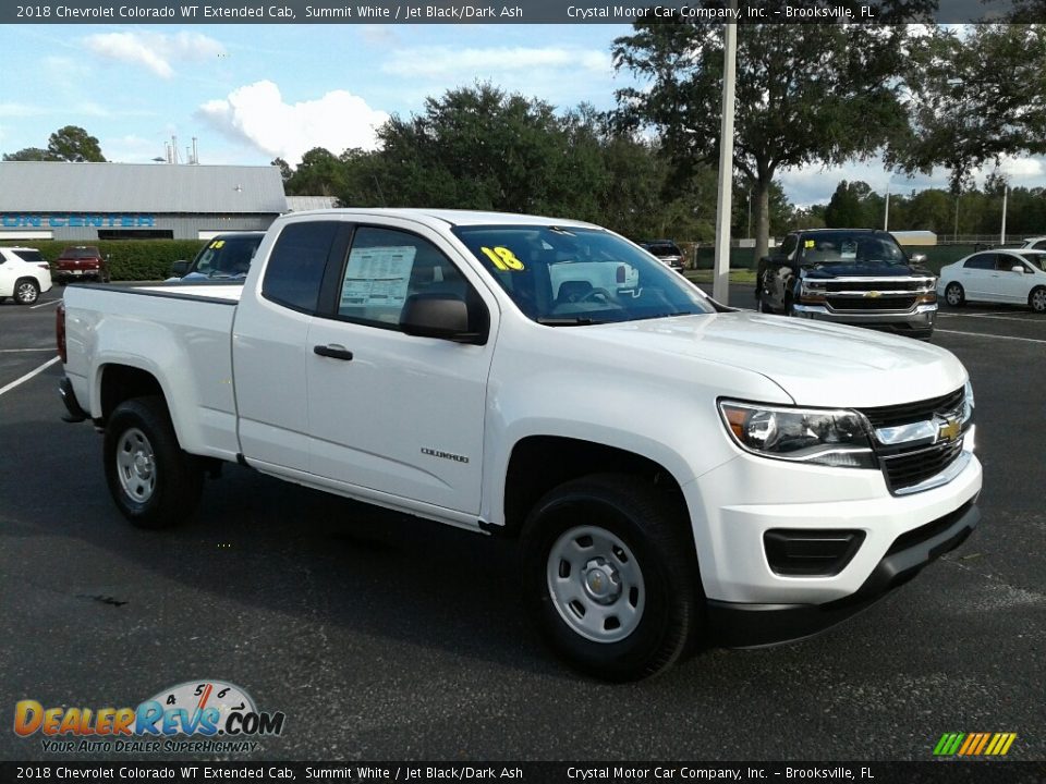 Front 3/4 View of 2018 Chevrolet Colorado WT Extended Cab Photo #7