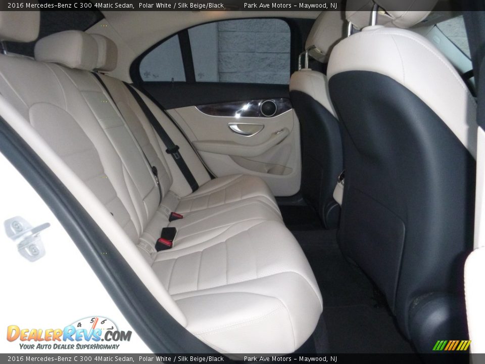 2016 Mercedes-Benz C 300 4Matic Sedan Polar White / Silk Beige/Black Photo #25