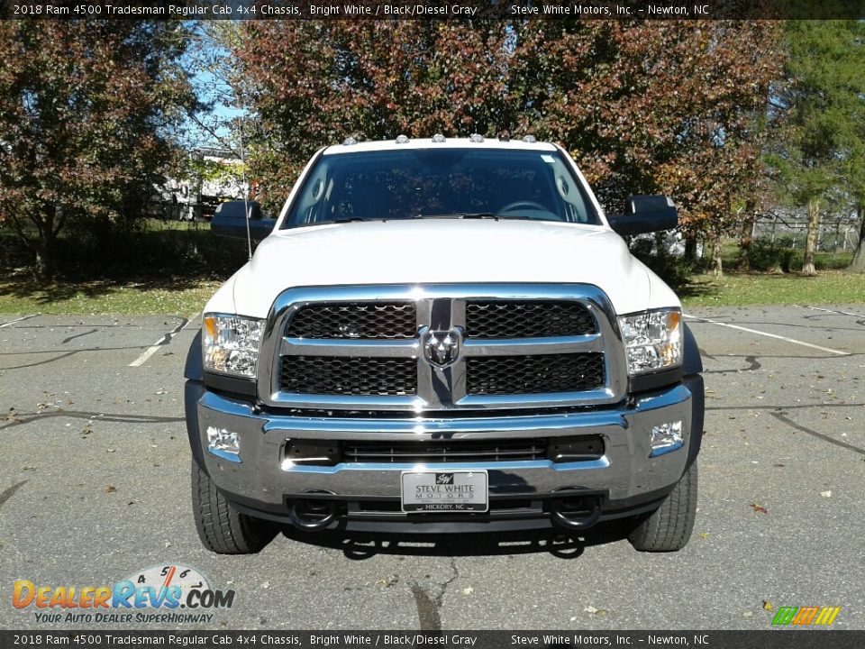 2018 Ram 4500 Tradesman Regular Cab 4x4 Chassis Bright White / Black/Diesel Gray Photo #3