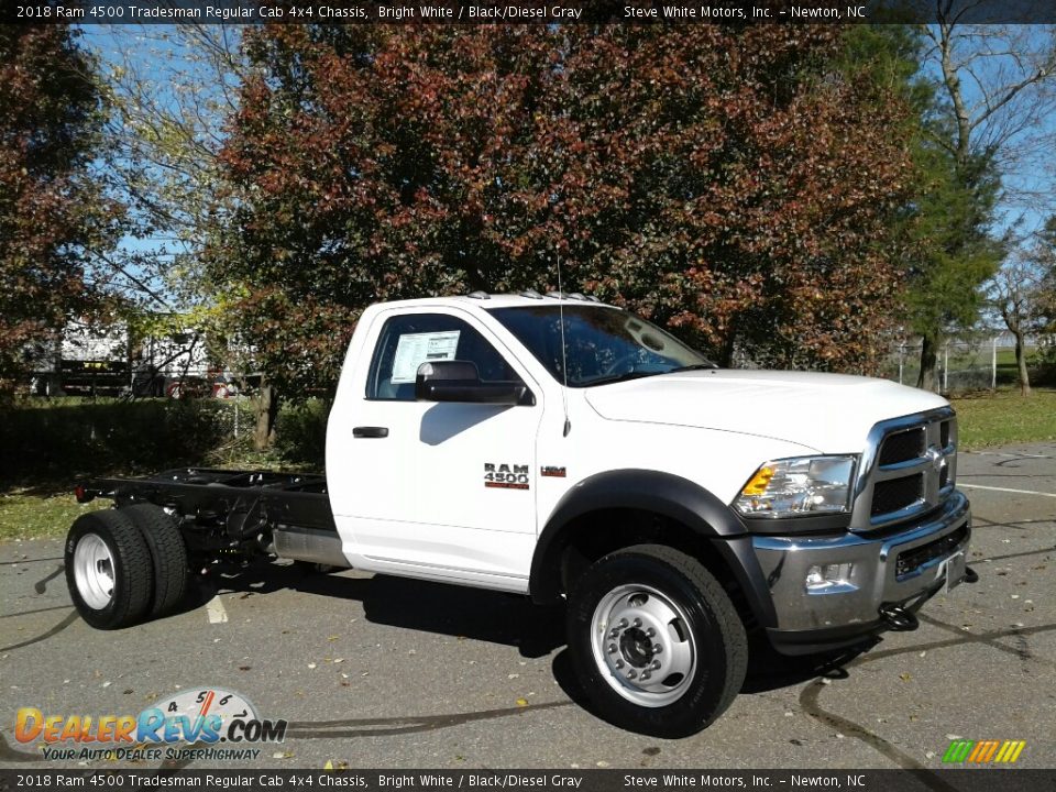 2018 Ram 4500 Tradesman Regular Cab 4x4 Chassis Bright White / Black/Diesel Gray Photo #4