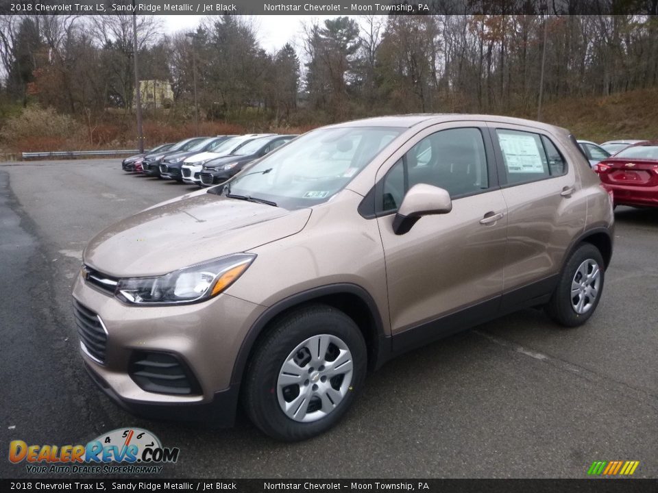Front 3/4 View of 2018 Chevrolet Trax LS Photo #1