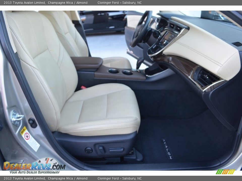 2013 Toyota Avalon Limited Champagne Mica / Almond Photo #16
