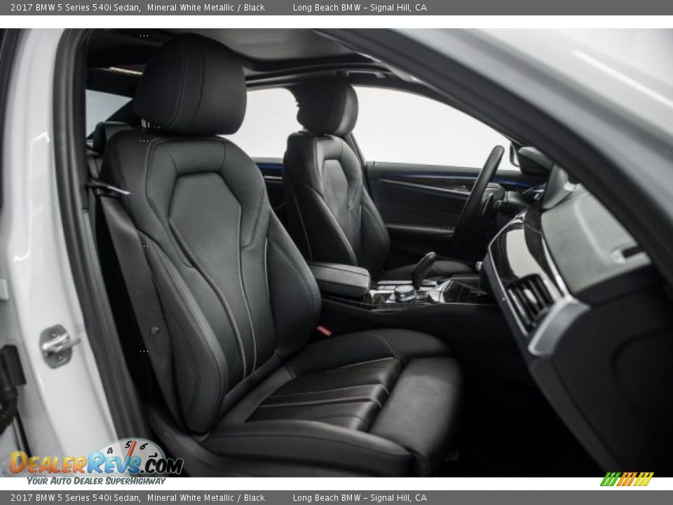 2017 BMW 5 Series 540i Sedan Mineral White Metallic / Black Photo #6