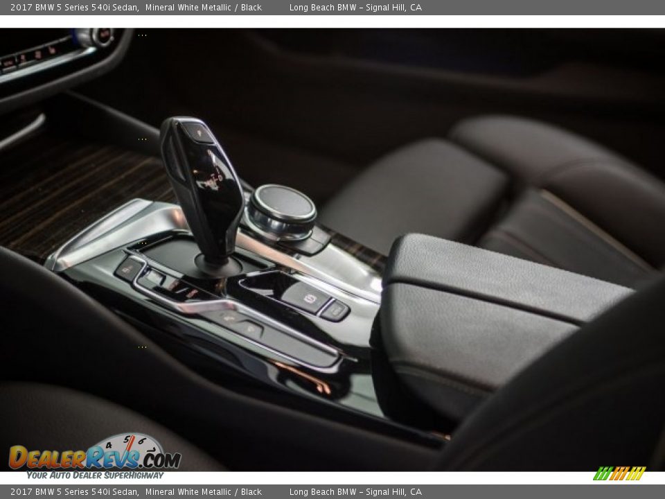 2017 BMW 5 Series 540i Sedan Mineral White Metallic / Black Photo #16