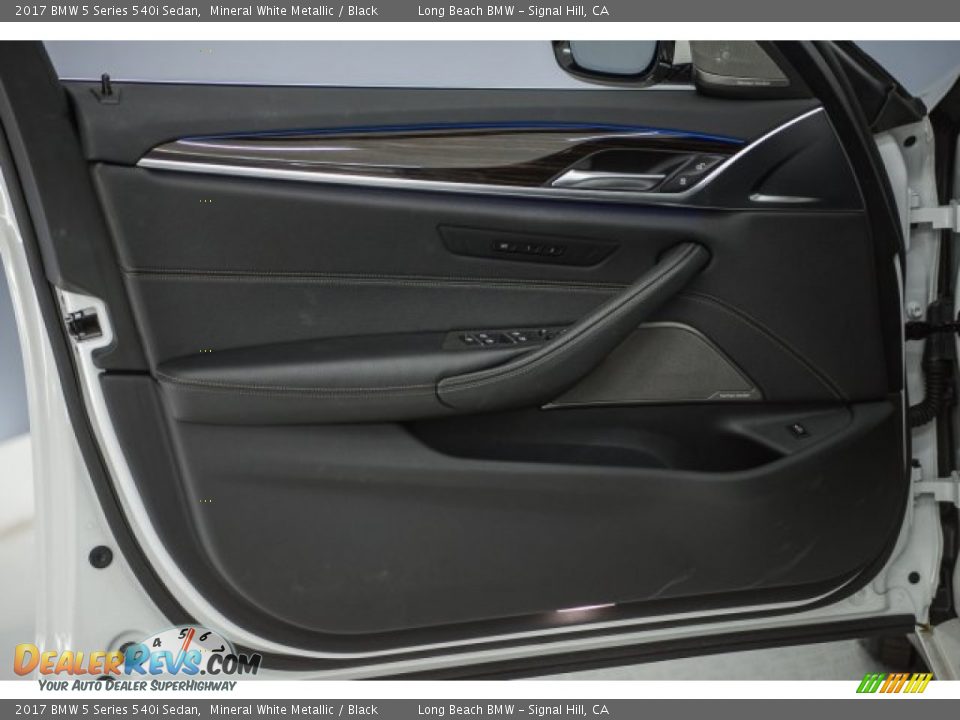 2017 BMW 5 Series 540i Sedan Mineral White Metallic / Black Photo #19