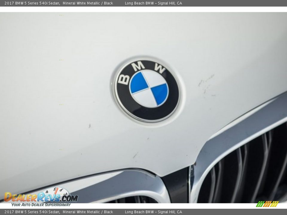 2017 BMW 5 Series 540i Sedan Mineral White Metallic / Black Photo #26