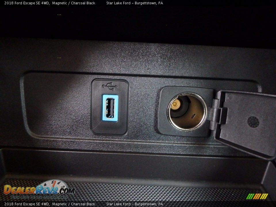 2018 Ford Escape SE 4WD Magnetic / Charcoal Black Photo #20