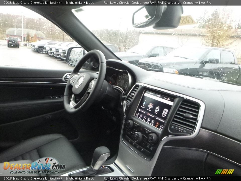 2018 Jeep Grand Cherokee Limited 4x4 Bright White / Black Photo #11