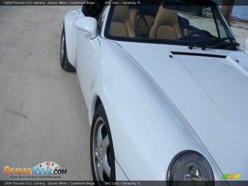 1996 Porsche 911 Carrera Glacier White / Cashmere Beige Photo #9
