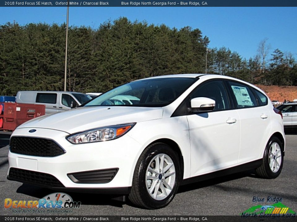 2018 Ford Focus SE Hatch Oxford White / Charcoal Black Photo #1